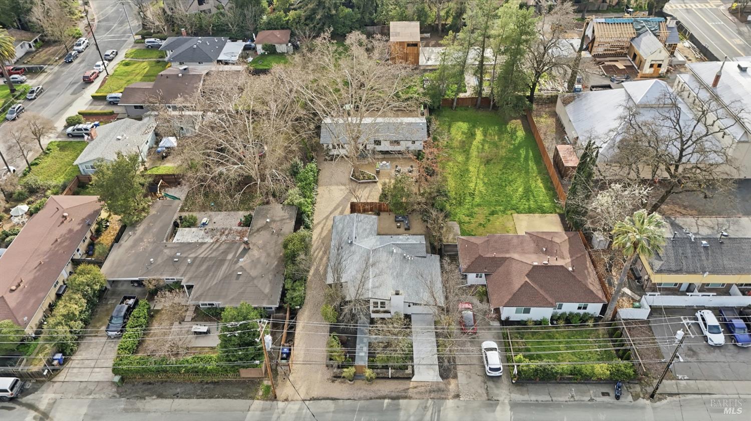 Detail Gallery Image 62 of 66 For 1123 Oak Ave, Saint Helena,  CA 94574 - 4 Beds | 4/2 Baths