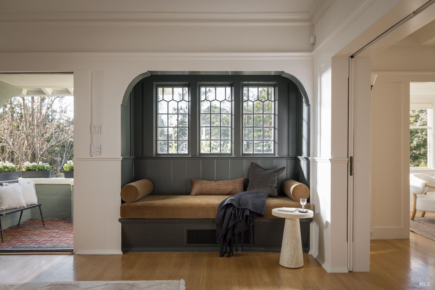 Detail Gallery Image 3 of 43 For 178 Palm Ave, San Rafael,  CA 94901 - 5 Beds | 3/2 Baths