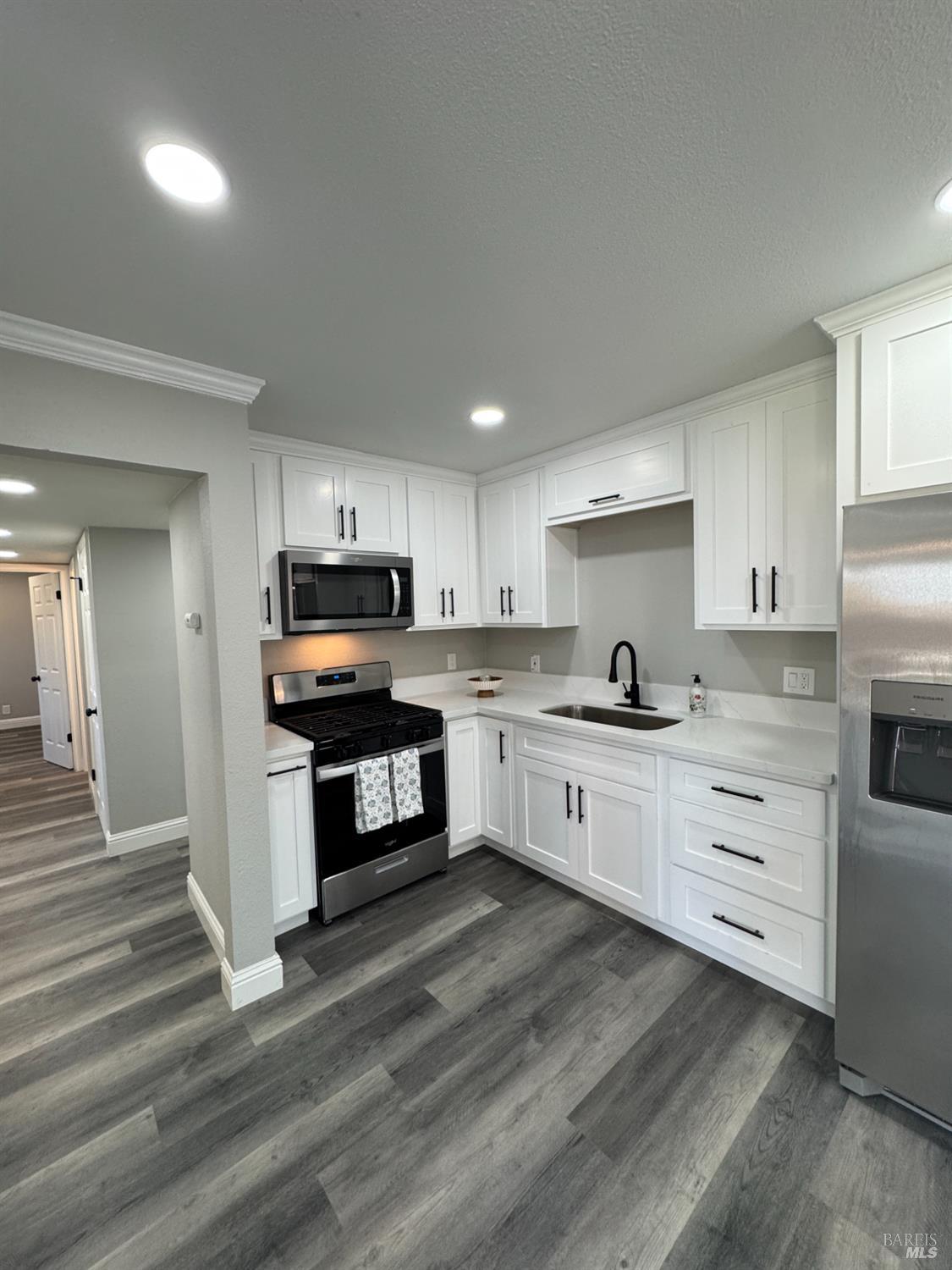 Detail Gallery Image 11 of 45 For 124 Purdue Dr, Vallejo,  CA 94589 - 3 Beds | 2 Baths