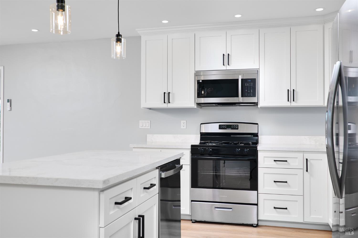 Detail Gallery Image 6 of 39 For 157 Homewood Ave, Napa,  CA 94558 - 3 Beds | 2 Baths