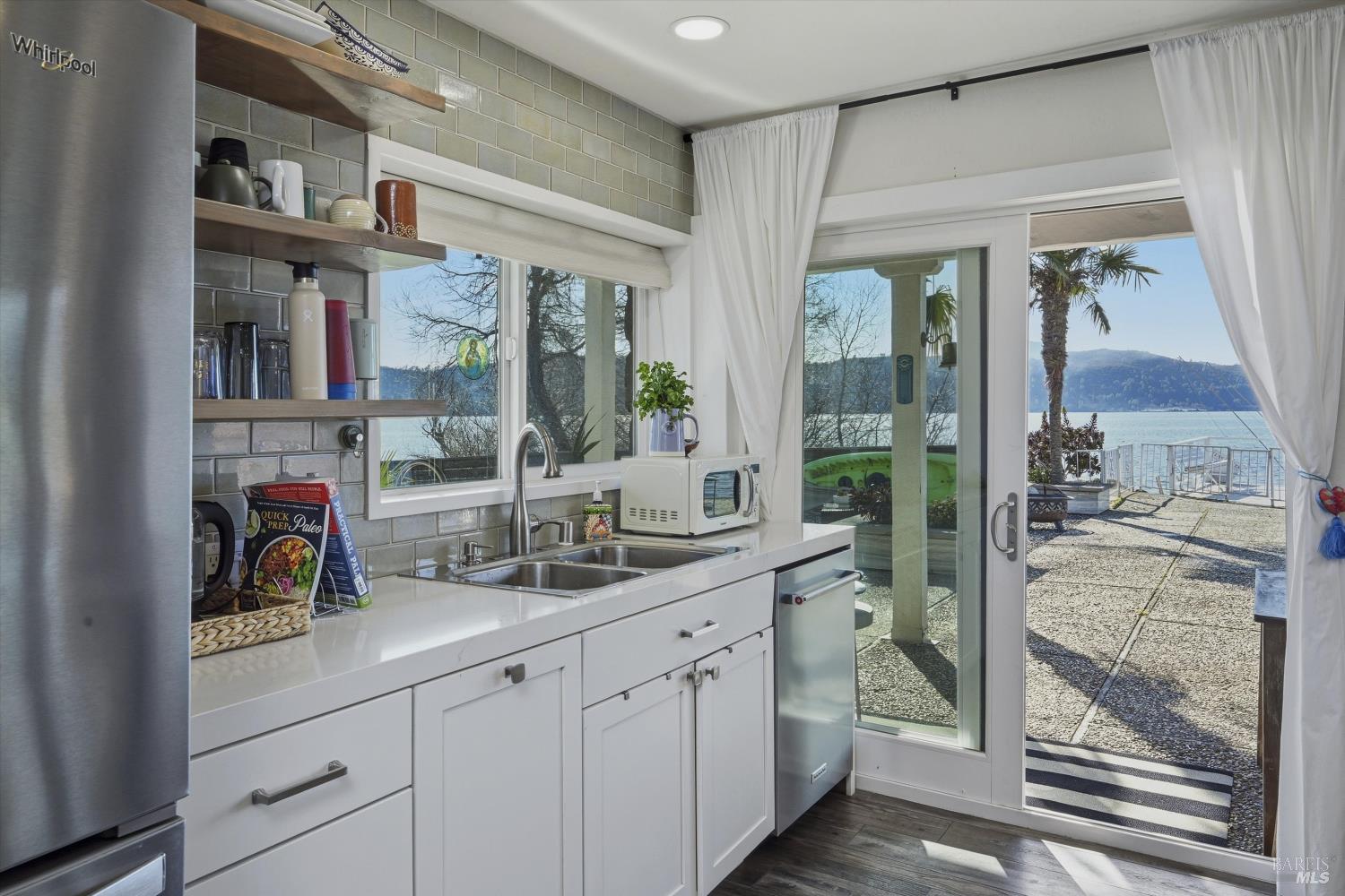 Detail Gallery Image 25 of 40 For 13319 Lakeshore Dr, Clearlake,  CA 95422 - – Beds | – Baths