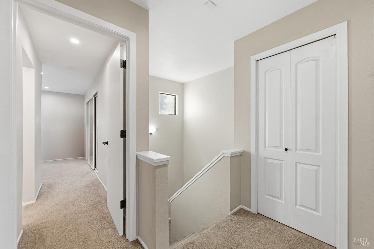 Detail Gallery Image 16 of 29 For 98 Francis Cir, Rohnert Park,  CA 94928 - 3 Beds | 2/1 Baths
