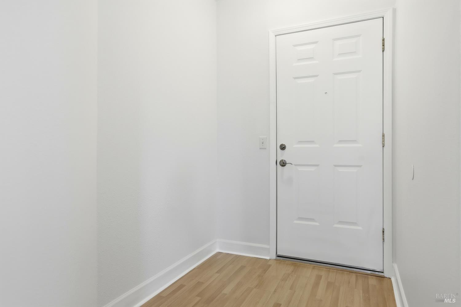 Detail Gallery Image 4 of 35 For 852 Diablo Ave #304,  Novato,  CA 94947 - 2 Beds | 2 Baths