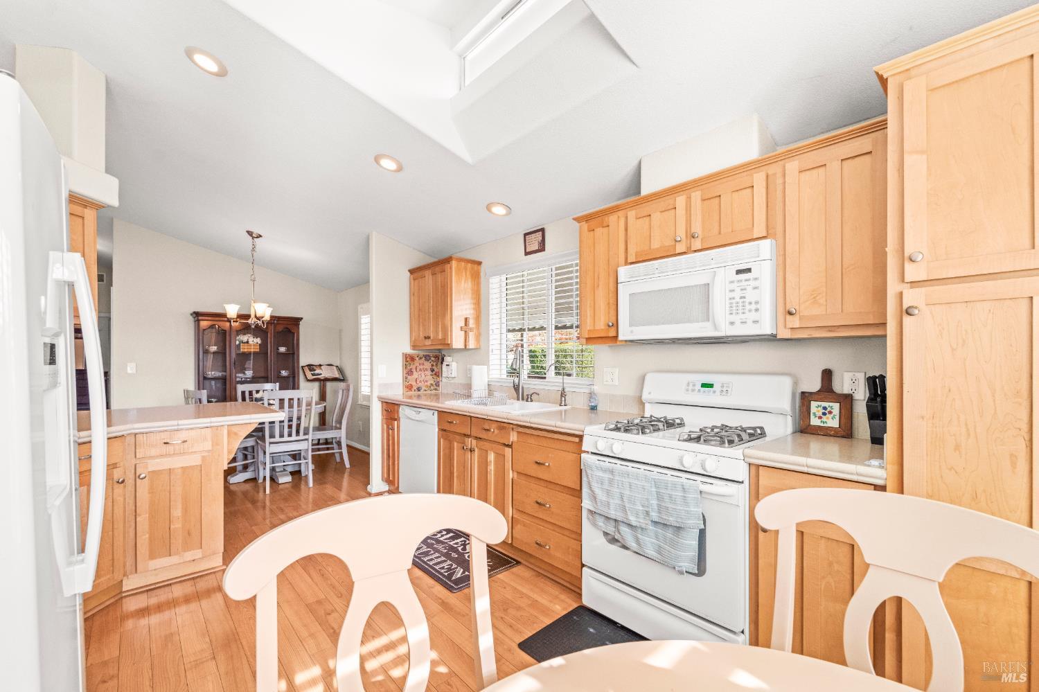 Detail Gallery Image 10 of 40 For 150 Silverado Trl 40, Napa,  CA 94559 - 2 Beds | 2 Baths