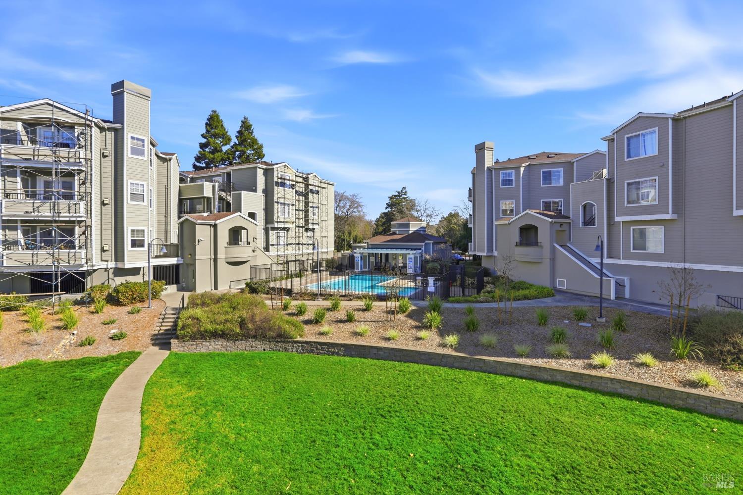 Detail Gallery Image 34 of 35 For 852 Diablo Ave #304,  Novato,  CA 94947 - 2 Beds | 2 Baths