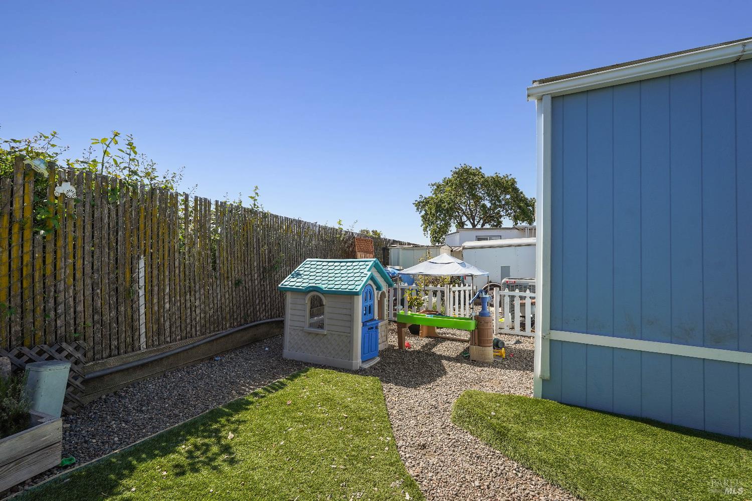 Detail Gallery Image 31 of 38 For 324 Pear Ln, Santa Rosa,  CA 95407 - 3 Beds | 2 Baths