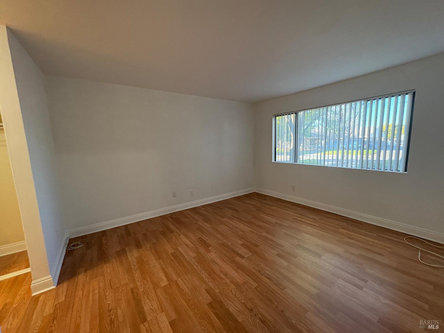 Detail Gallery Image 9 of 15 For 297 Enterprise Dr, Rohnert Park,  CA 94928 - 2 Beds | 2 Baths