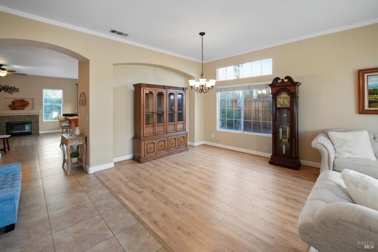 Detail Gallery Image 6 of 34 For 655 Yachtsman Ct, Dixon,  CA 95620 - 4 Beds | 2 Baths