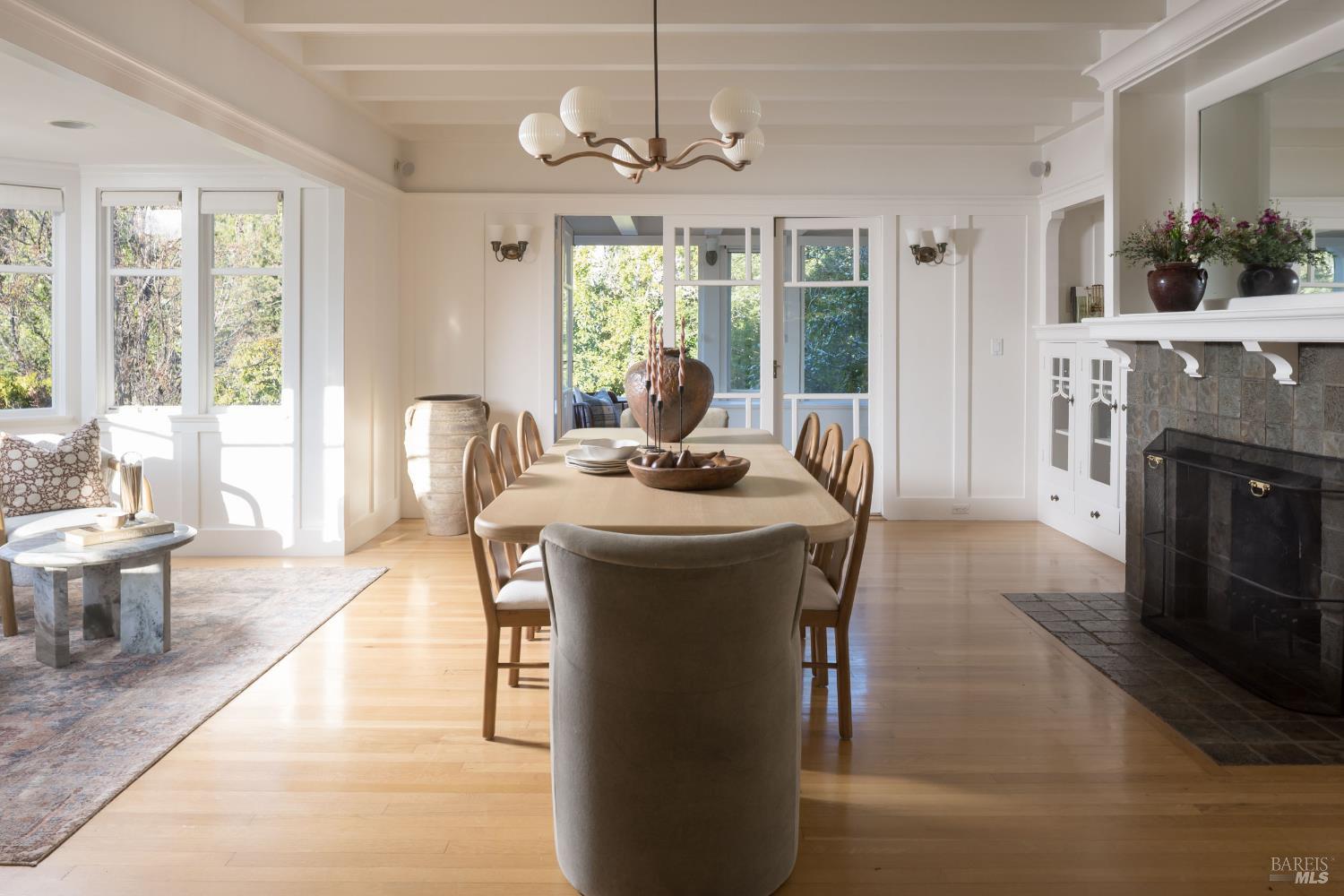 Detail Gallery Image 7 of 43 For 178 Palm Ave, San Rafael,  CA 94901 - 5 Beds | 3/2 Baths