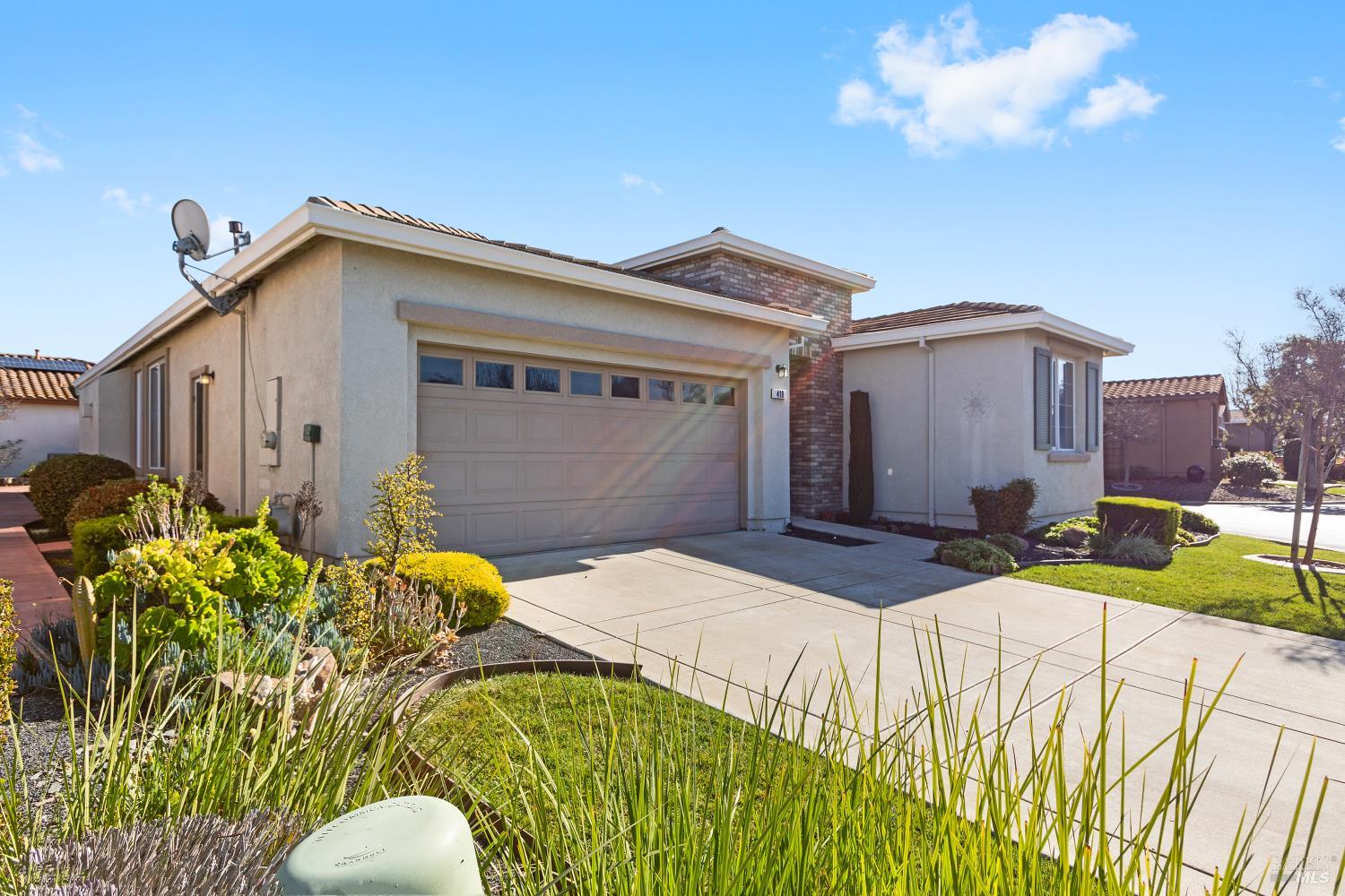 Detail Gallery Image 5 of 34 For 410 Atlantic Dr, Rio Vista,  CA 94571 - 2 Beds | 2 Baths