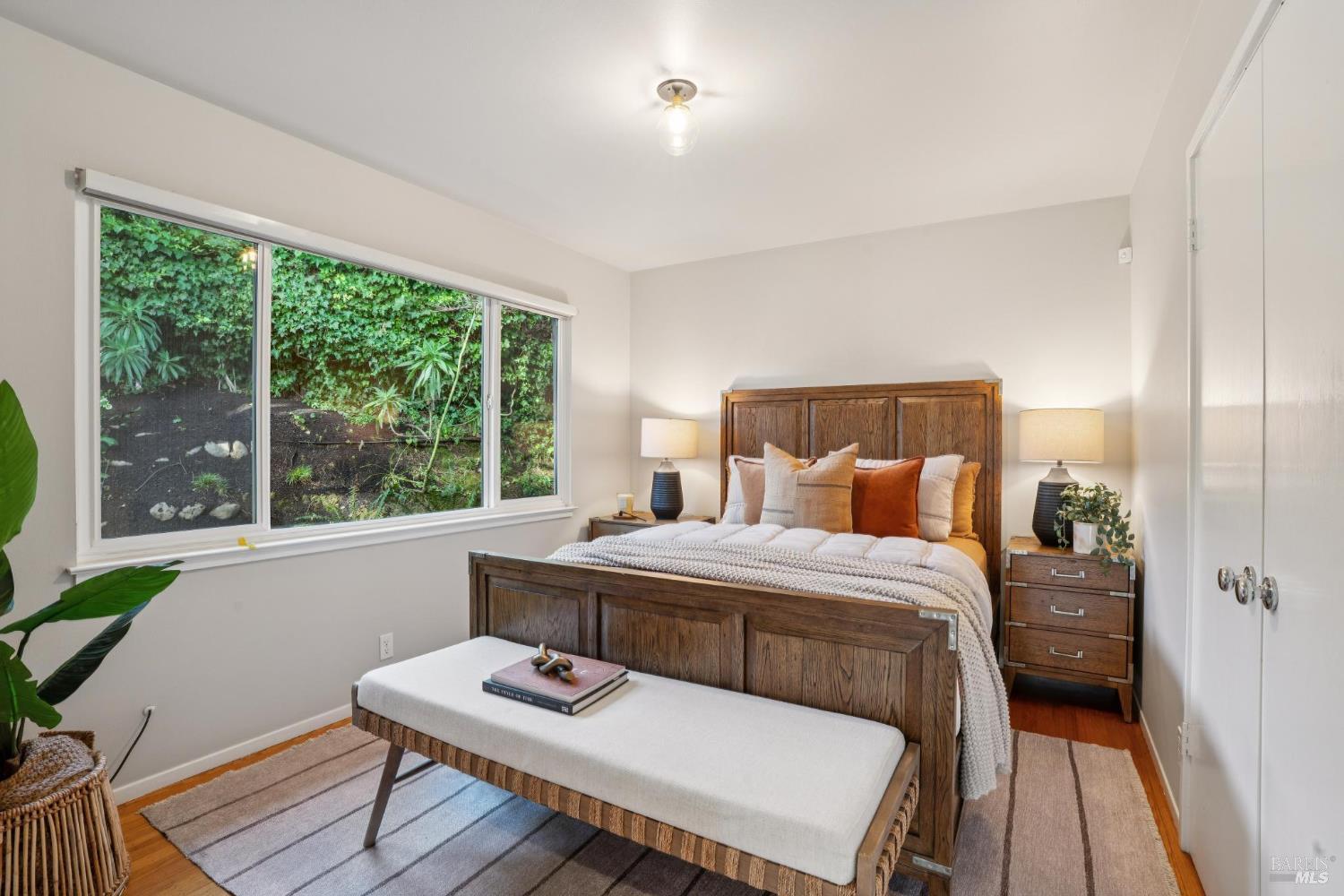 Detail Gallery Image 24 of 41 For 311 Edgewood Ave, Mill Valley,  CA 94941 - 3 Beds | 2 Baths