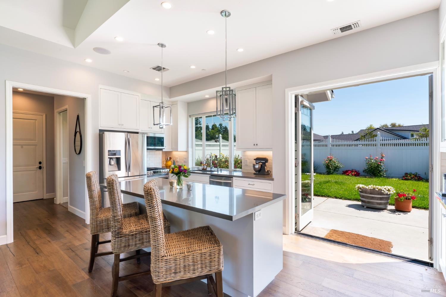 Detail Gallery Image 17 of 52 For 416 Royal Meadows Ct, Santa Rosa,  CA 95404 - 2 Beds | 2 Baths