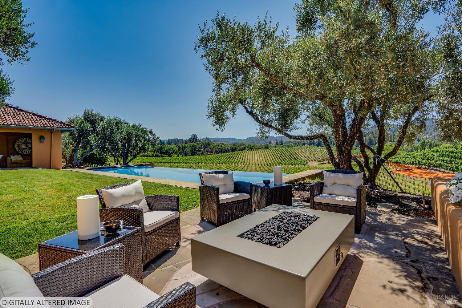 Detail Gallery Image 13 of 78 For 8320 Franz Valley Rd, Calistoga,  CA 94515 - 8 Beds | 8/2 Baths