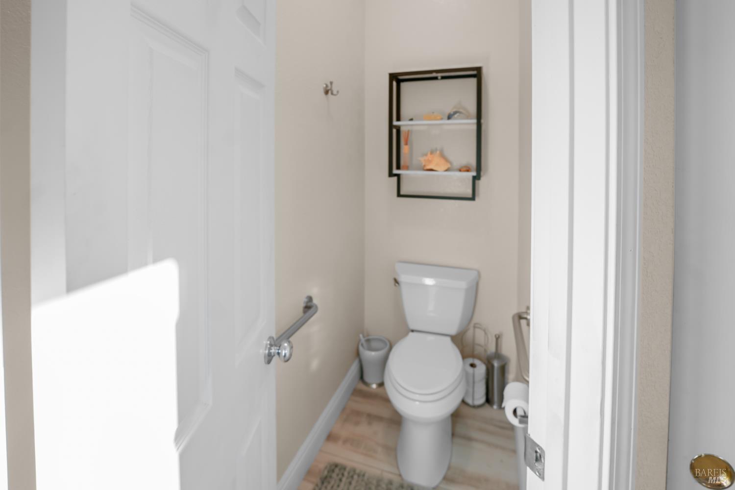 Detail Gallery Image 30 of 34 For 655 Yachtsman Ct, Dixon,  CA 95620 - 4 Beds | 2 Baths