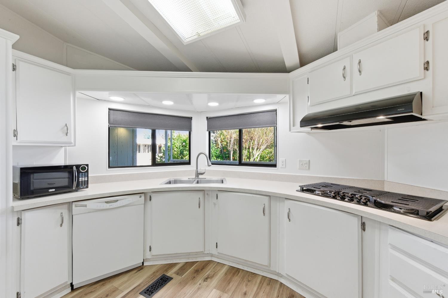 Detail Gallery Image 8 of 22 For 6468 Washington St #17, Yountville,  CA 94599 - 2 Beds | 2 Baths