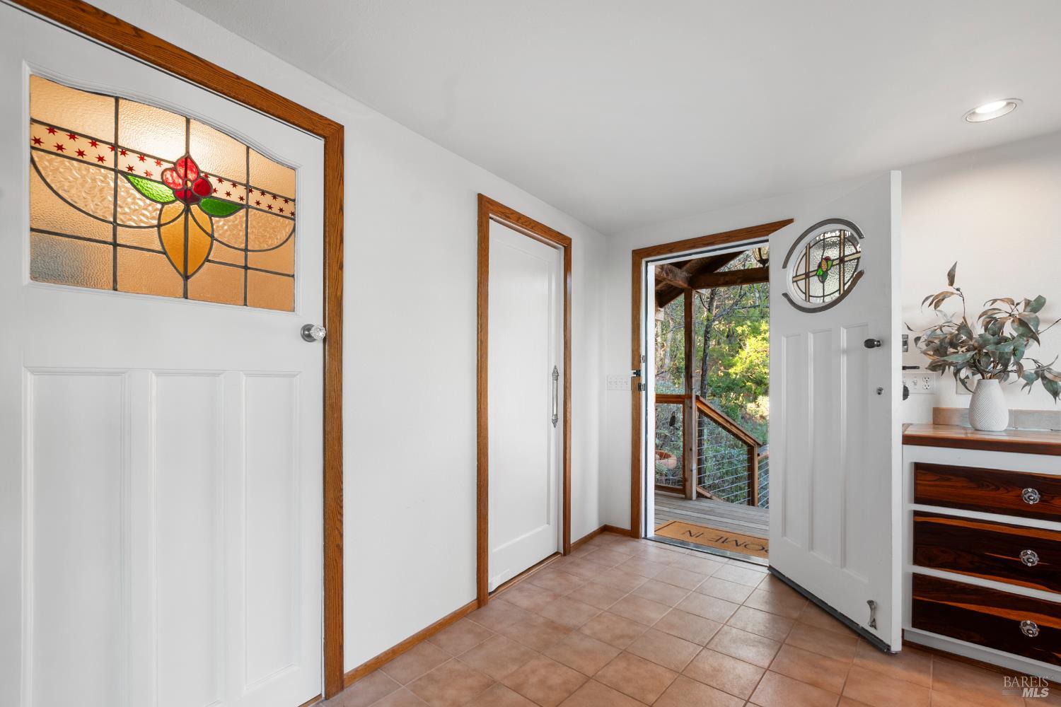 Detail Gallery Image 11 of 65 For 12303 Margie Ln, Glen Ellen,  CA 95442 - 1 Beds | 1/1 Baths