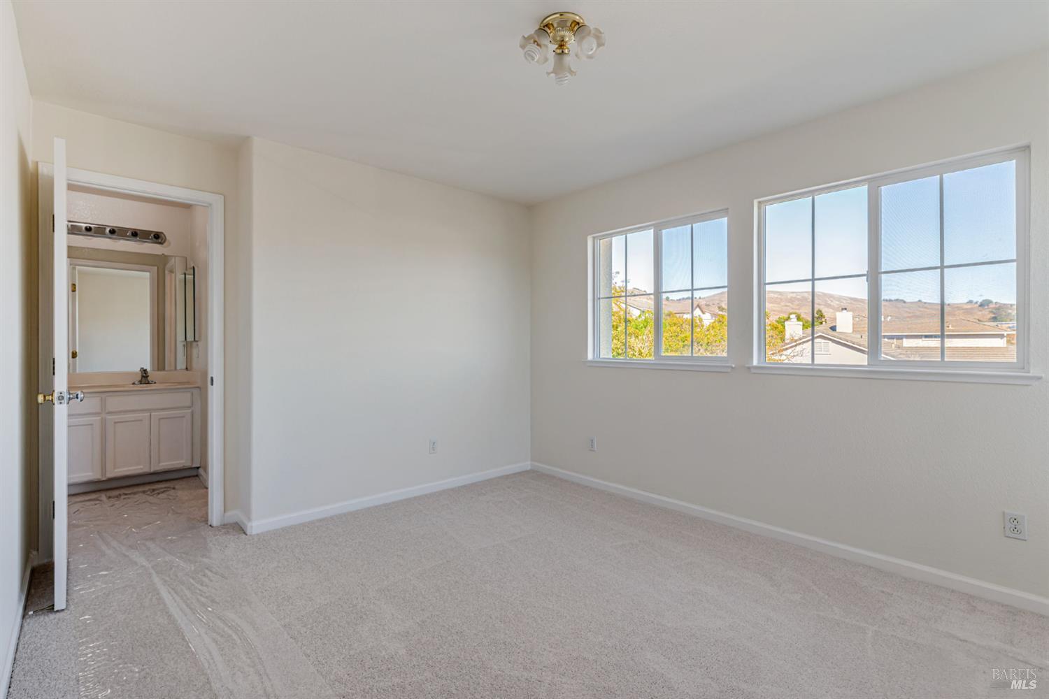 Detail Gallery Image 26 of 49 For 6206 Pebble Beach Dr, Vallejo,  CA 94591 - 5 Beds | 4 Baths