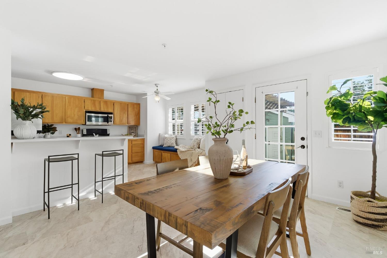 Detail Gallery Image 22 of 51 For 1816 Downing St, Petaluma,  CA 94954 - 3 Beds | 1/1 Baths