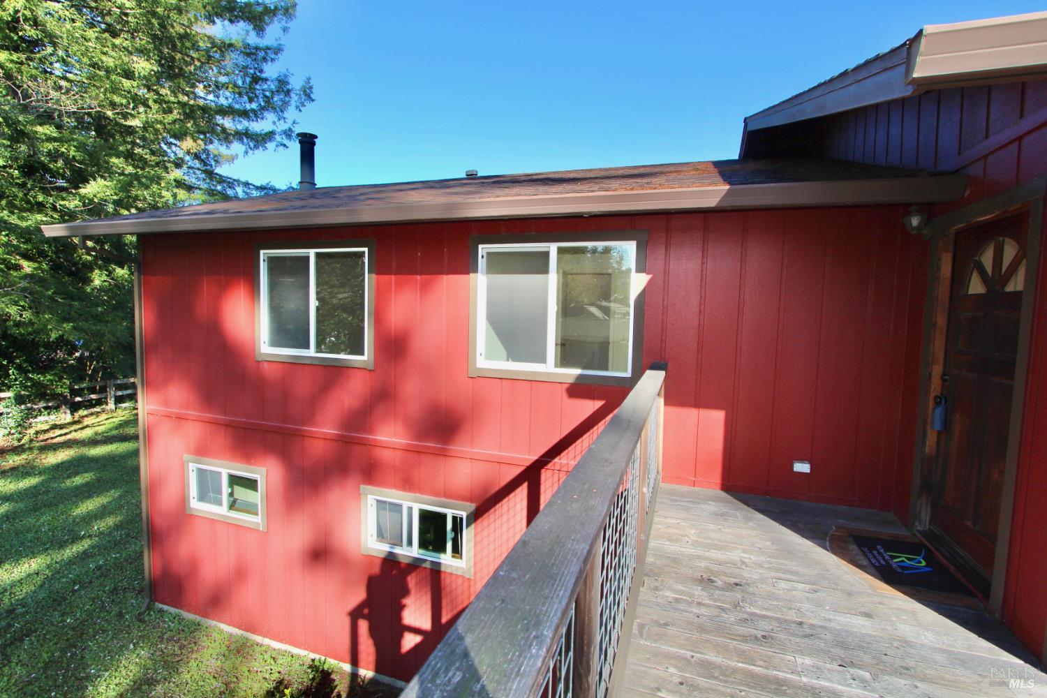 Detail Gallery Image 6 of 49 For 16160 Laughlin Rd, Guerneville,  CA 95446 - 3 Beds | 2 Baths