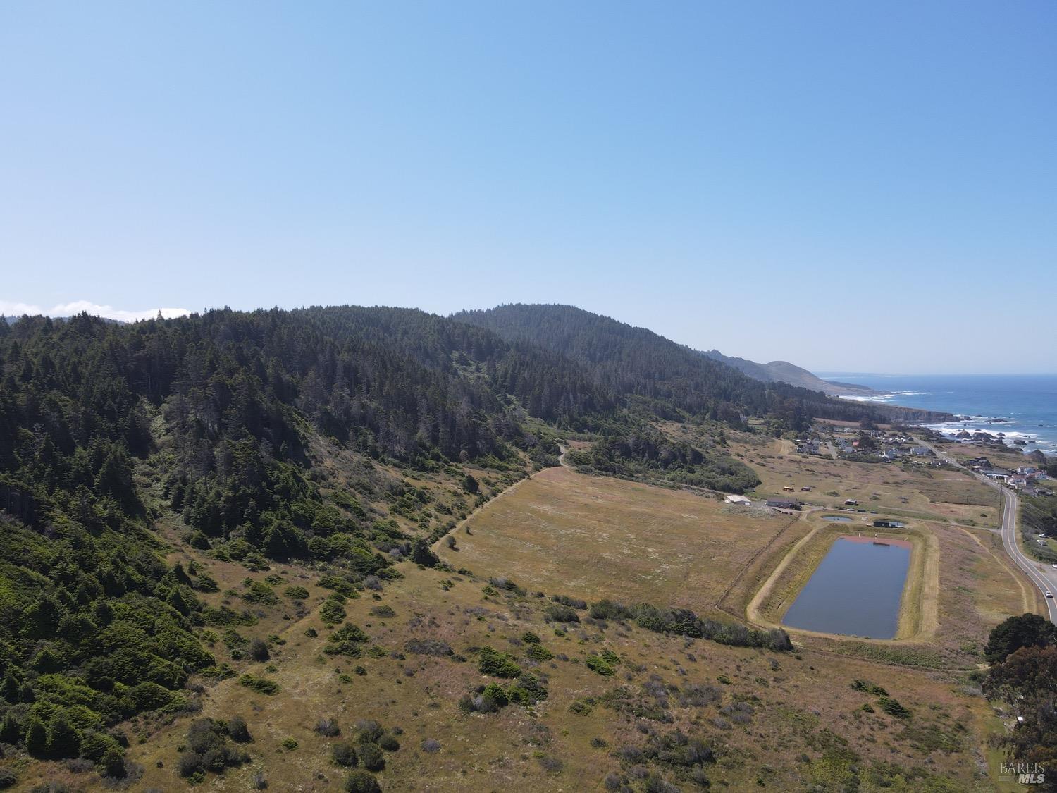 Detail Gallery Image 2 of 14 For 37601 N Highway 1 Hwy, Westport,  CA 95488 - – Beds | – Baths