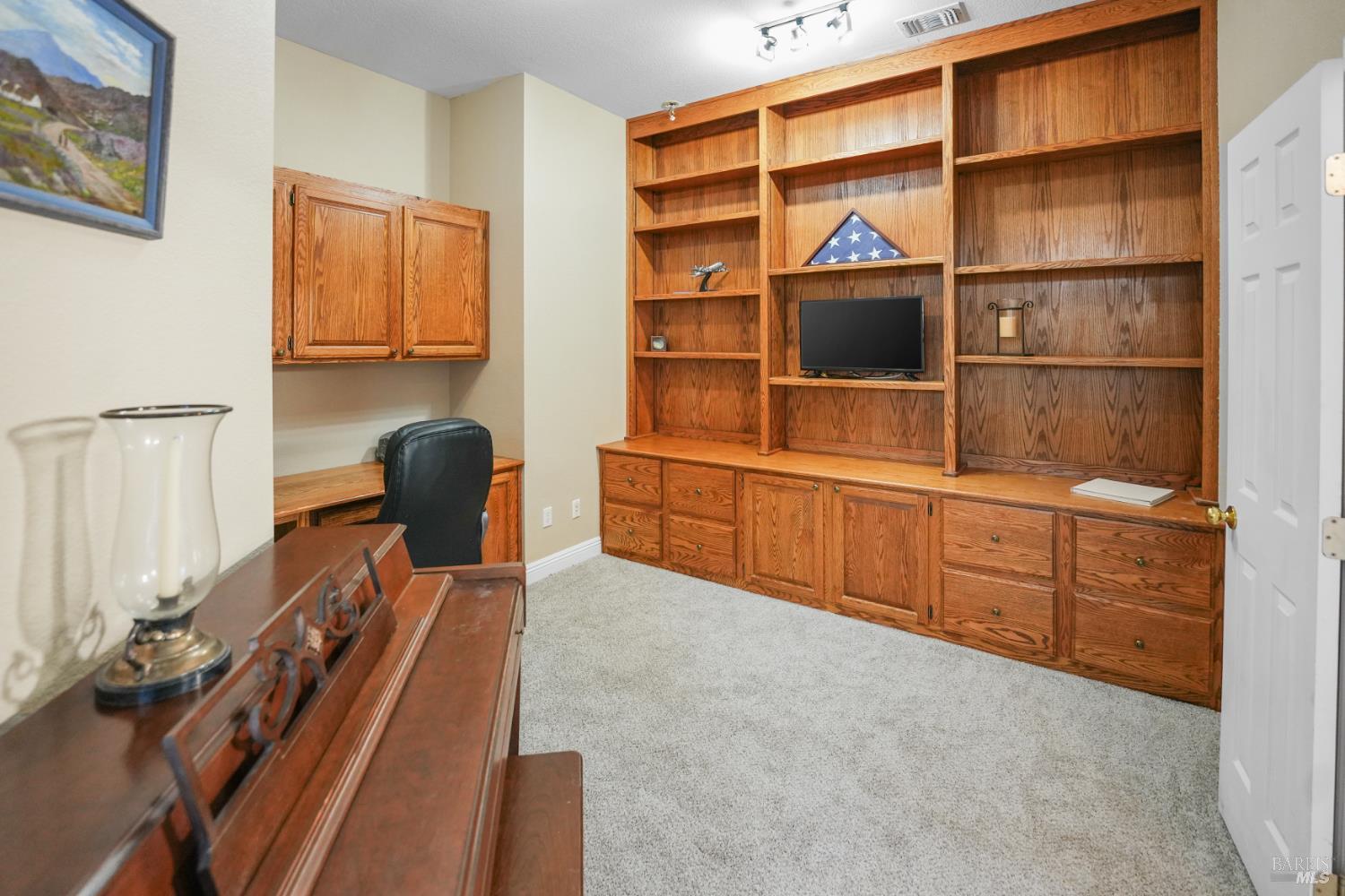 Detail Gallery Image 18 of 34 For 655 Yachtsman Ct, Dixon,  CA 95620 - 4 Beds | 2 Baths