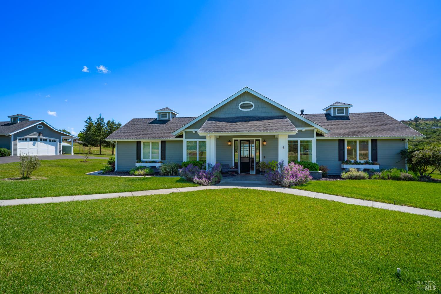 Detail Gallery Image 3 of 52 For 416 Royal Meadows Ct, Santa Rosa,  CA 95404 - 2 Beds | 2 Baths