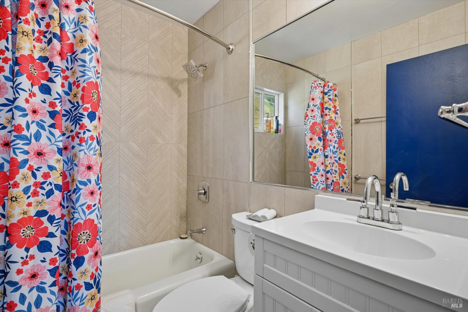 Detail Gallery Image 22 of 40 For 13319 Lakeshore Dr, Clearlake,  CA 95422 - – Beds | – Baths