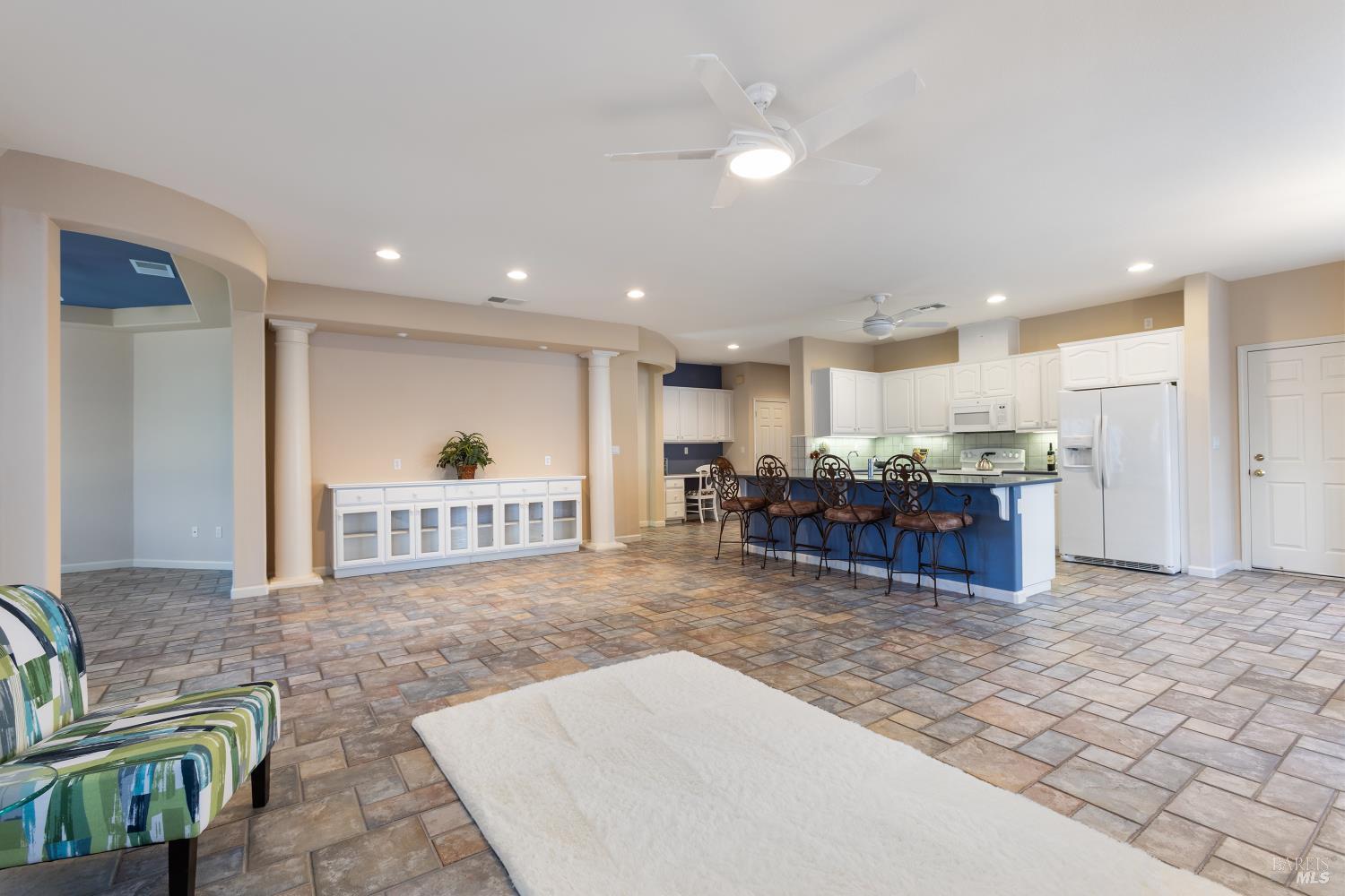 Detail Gallery Image 18 of 34 For 410 Atlantic Dr, Rio Vista,  CA 94571 - 2 Beds | 2 Baths