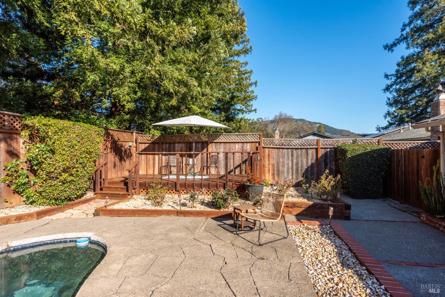 Detail Gallery Image 23 of 25 For 45 Buena Vis, Novato,  CA 94947 - 3 Beds | 2 Baths