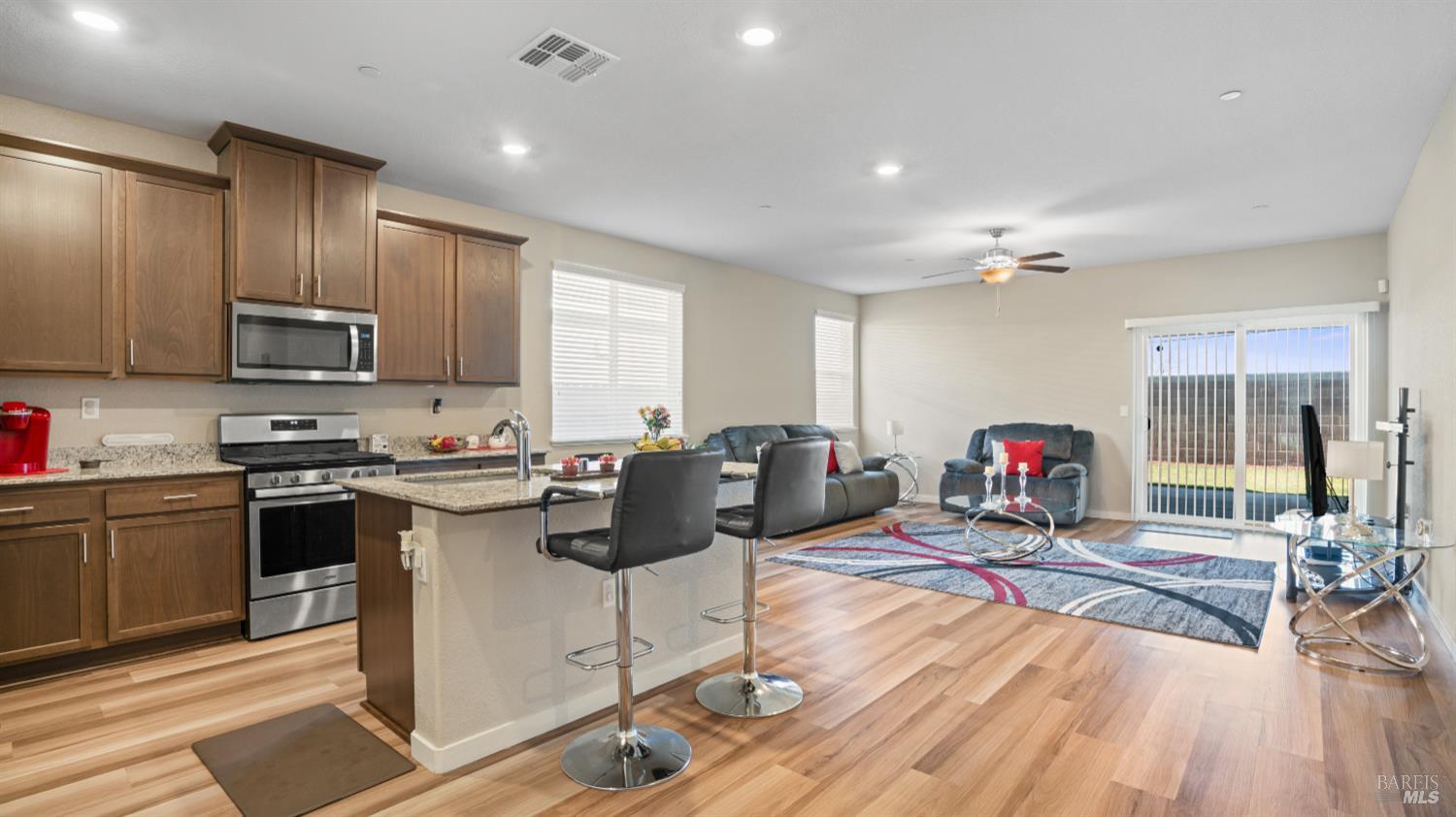 Detail Gallery Image 9 of 55 For 2274 Stars Dr, Rio Vista,  CA 94571 - 2 Beds | 2 Baths