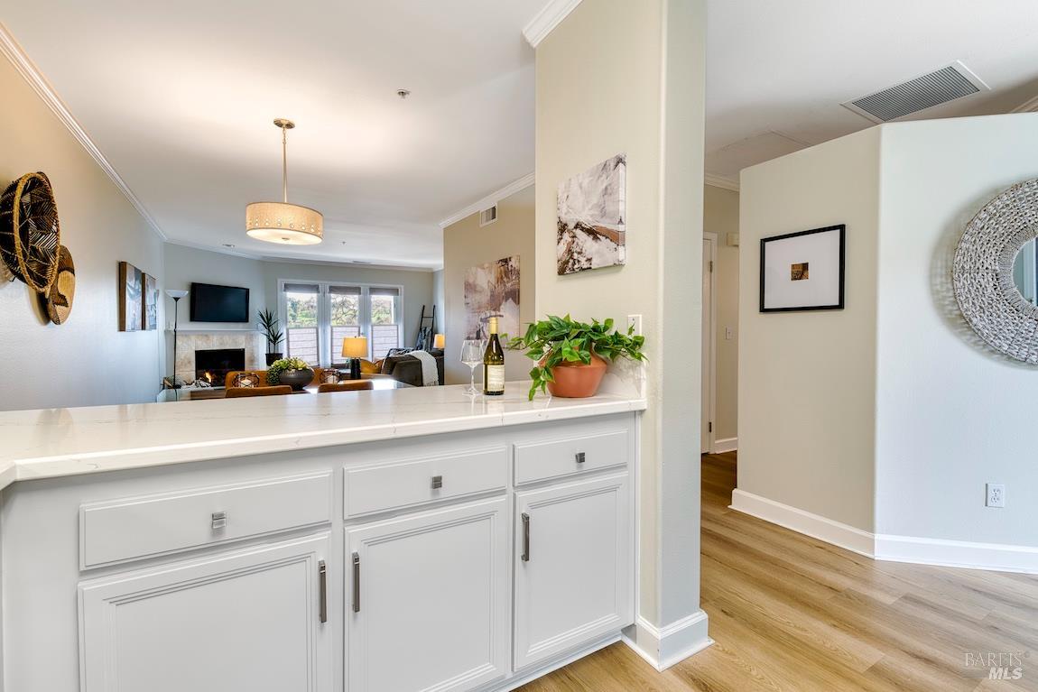 Detail Gallery Image 6 of 28 For 1587 S Novato Blvd #308,  Novato,  CA 94947 - 2 Beds | 2 Baths