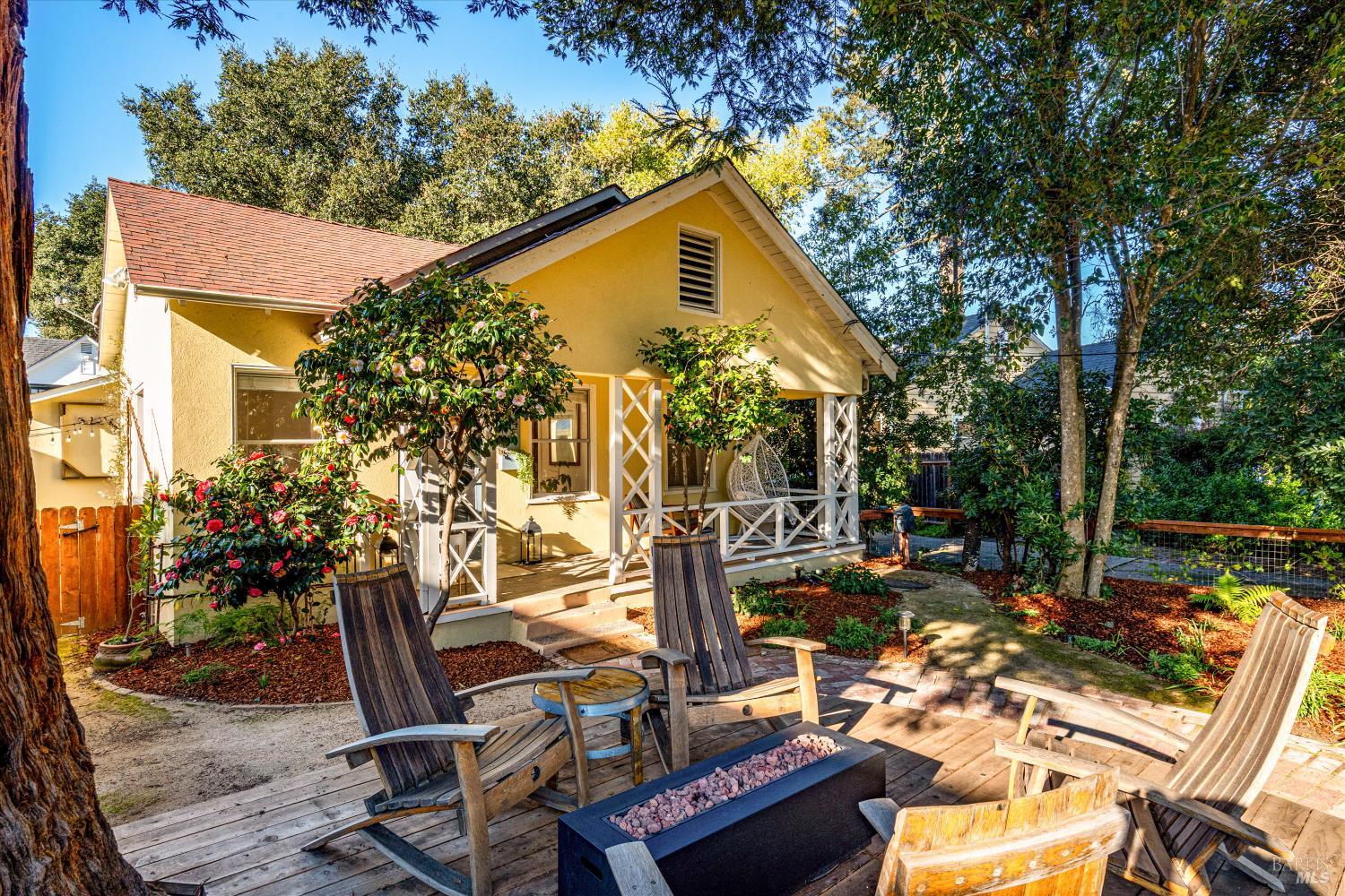 Detail Gallery Image 30 of 31 For 1145 Alta Ave, Napa,  CA 94559 - 3 Beds | 1 Baths