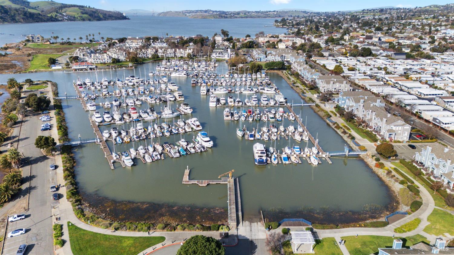 Detail Gallery Image 24 of 26 For 465 E Fifth St, Benicia,  CA 94510 - 2 Beds | 2/1 Baths