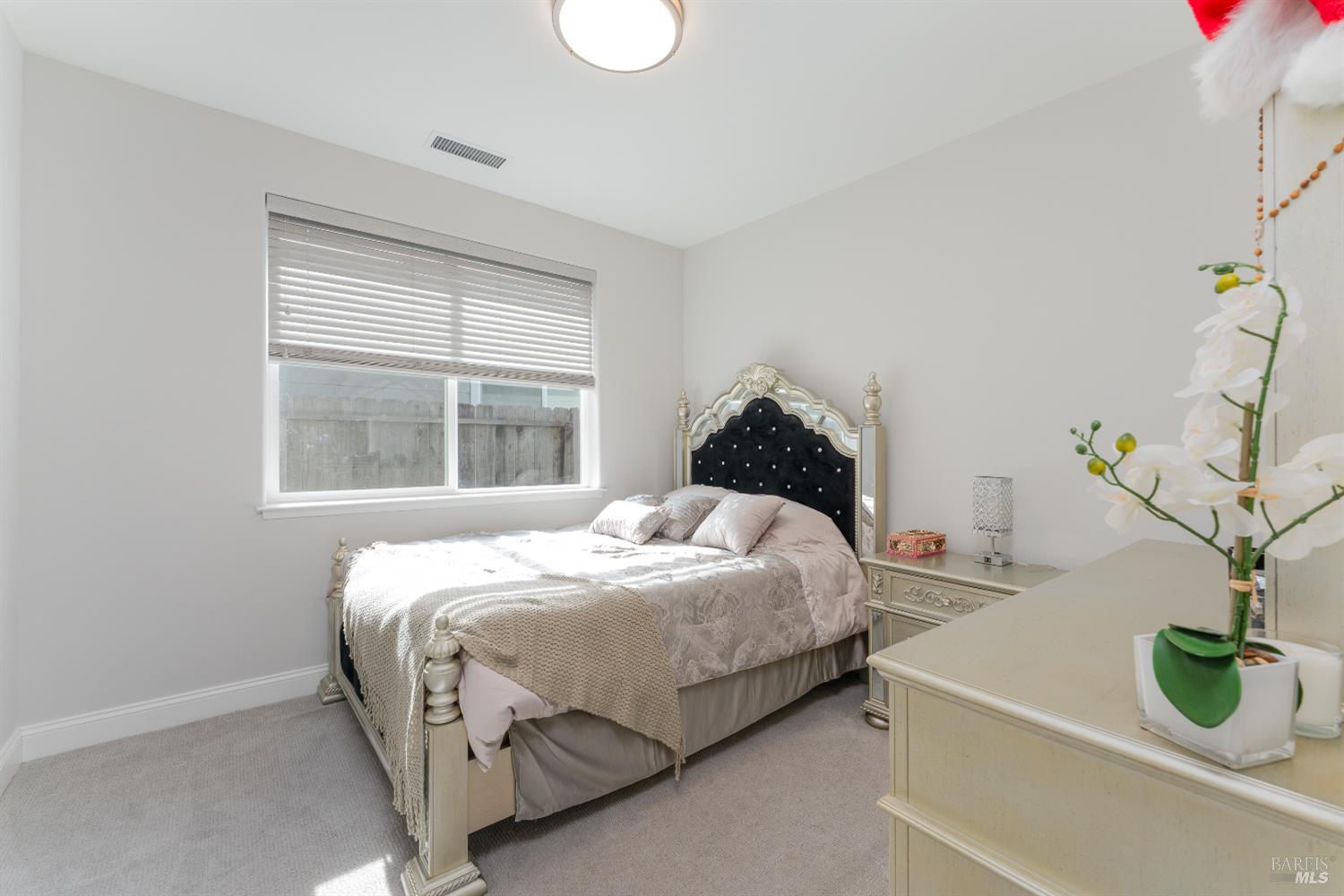 Detail Gallery Image 15 of 27 For 1407 Brothers Ln, Willits,  CA 95490 - 4 Beds | 2 Baths