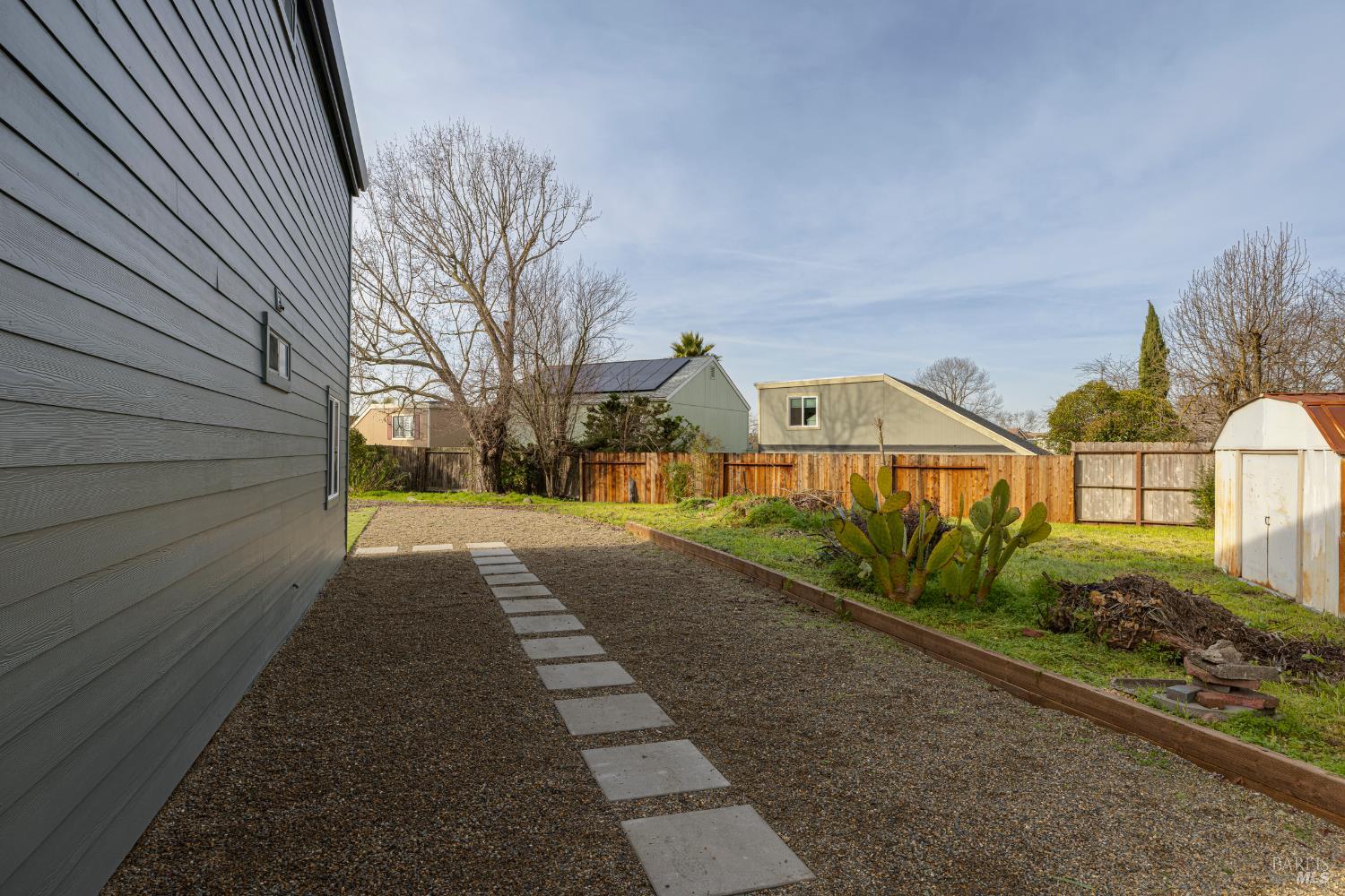 Detail Gallery Image 25 of 31 For 125 Saratoga Ct, Petaluma,  CA 94954 - 4 Beds | 2 Baths