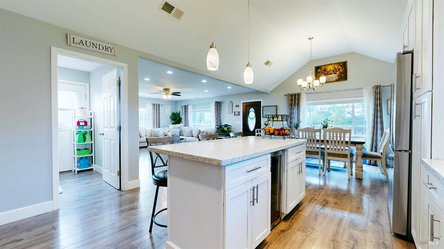 Detail Gallery Image 20 of 99 For 380 Irwin Ln, Santa Rosa,  CA 95401 - 3 Beds | 2 Baths