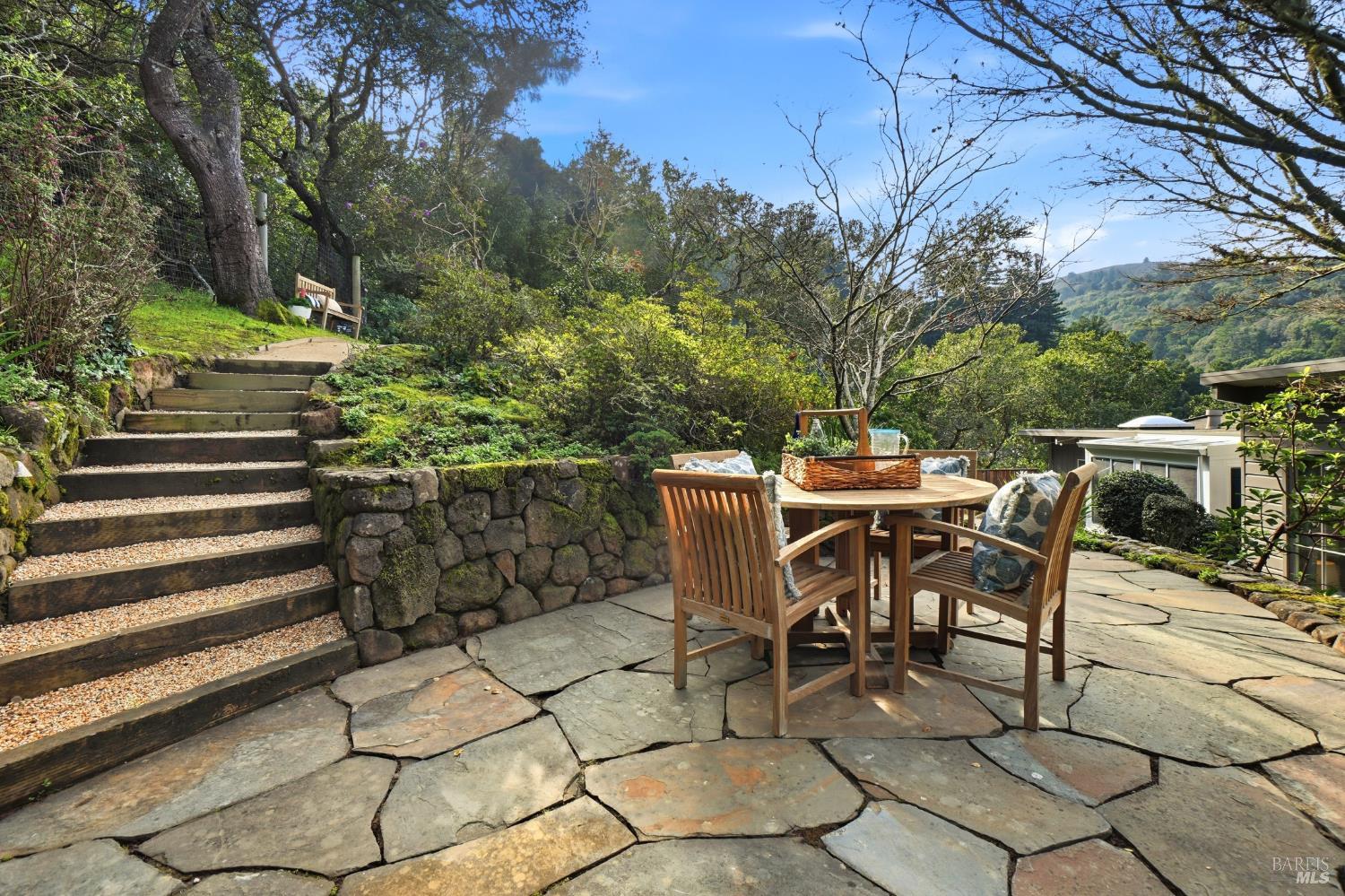 Detail Gallery Image 18 of 46 For 316 Rydal Ave, Mill Valley,  CA 94941 - 4 Beds | 3 Baths