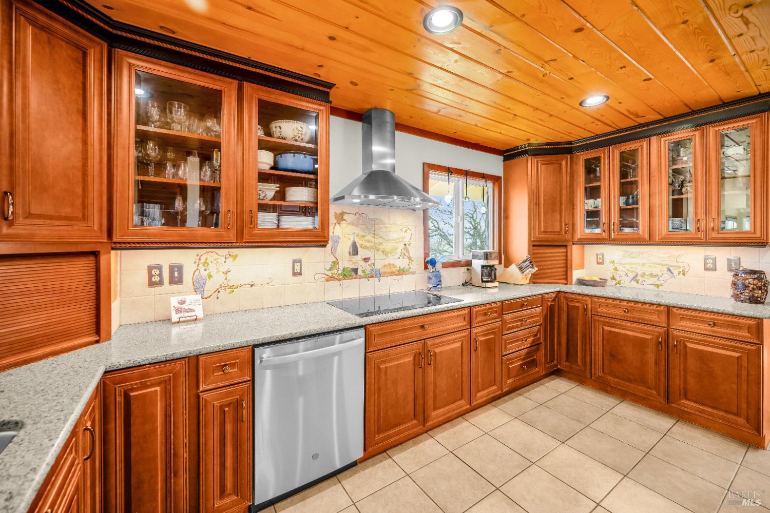 Detail Gallery Image 8 of 60 For 3774 Leal Dr, Lakeport,  CA 95453 - 4 Beds | 3 Baths