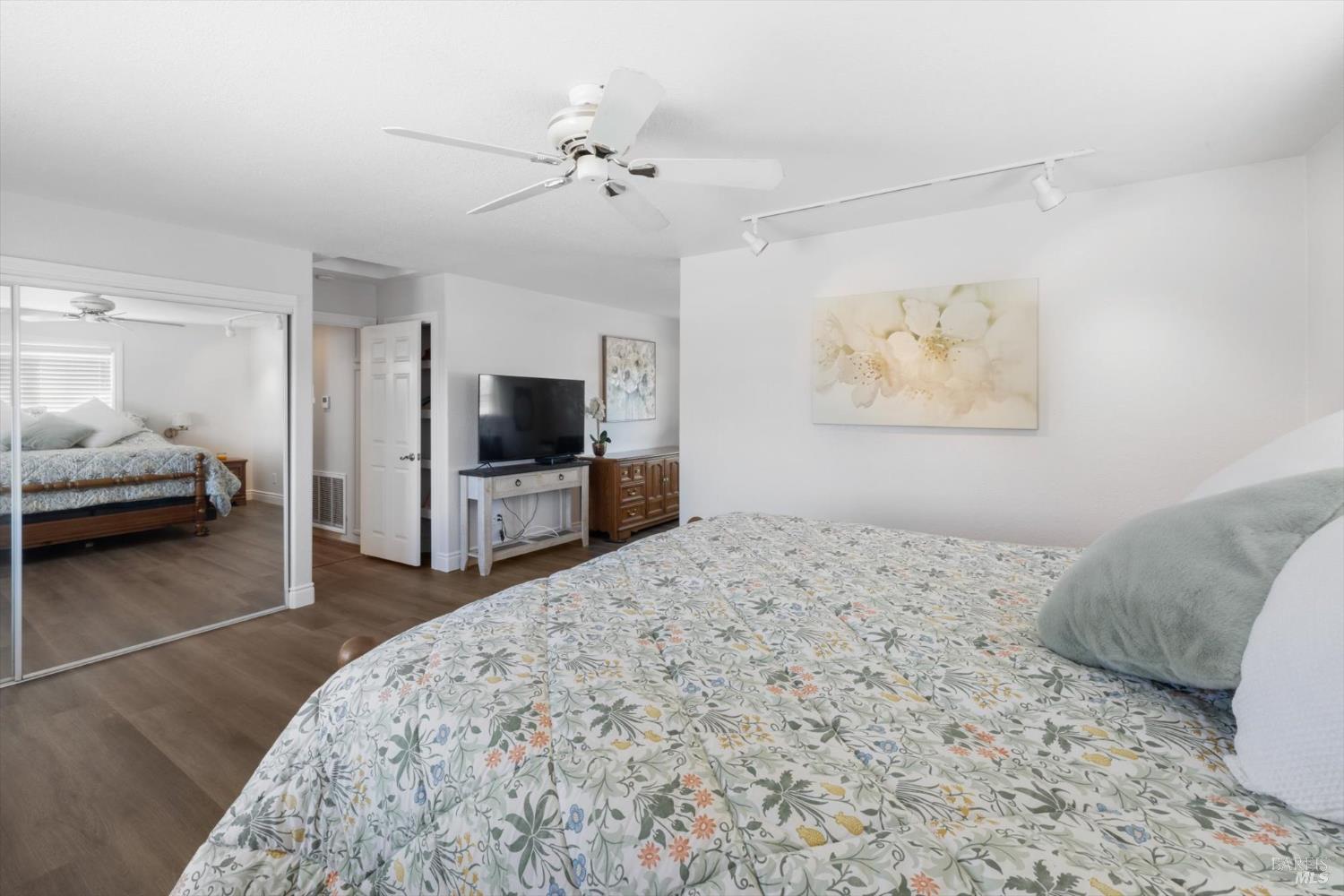 Detail Gallery Image 15 of 60 For 7672 Country Ln, Vacaville,  CA 95688 - 3 Beds | 3 Baths