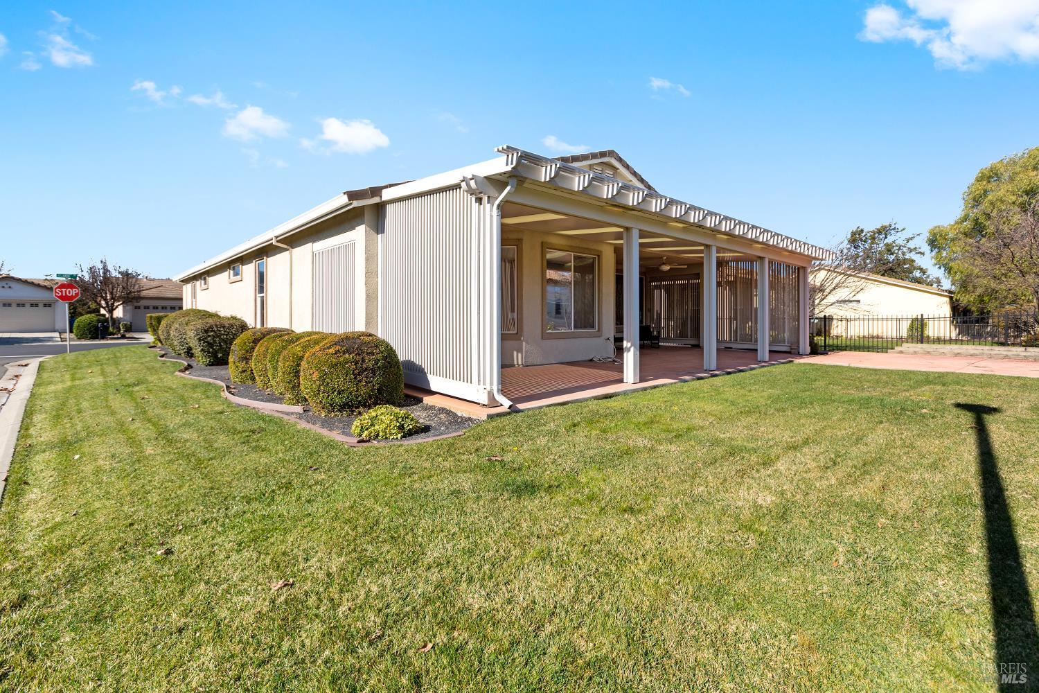 Detail Gallery Image 7 of 34 For 410 Atlantic Dr, Rio Vista,  CA 94571 - 2 Beds | 2 Baths