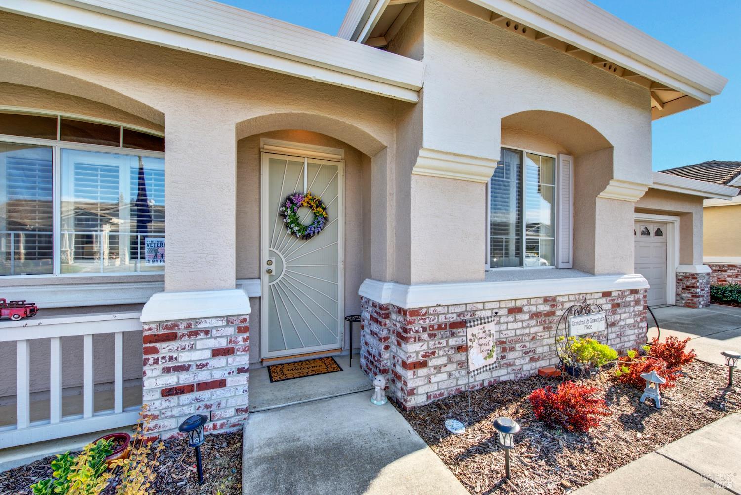 Detail Gallery Image 5 of 62 For 161 Currant Ln, Vacaville,  CA 95687 - 2 Beds | 2 Baths