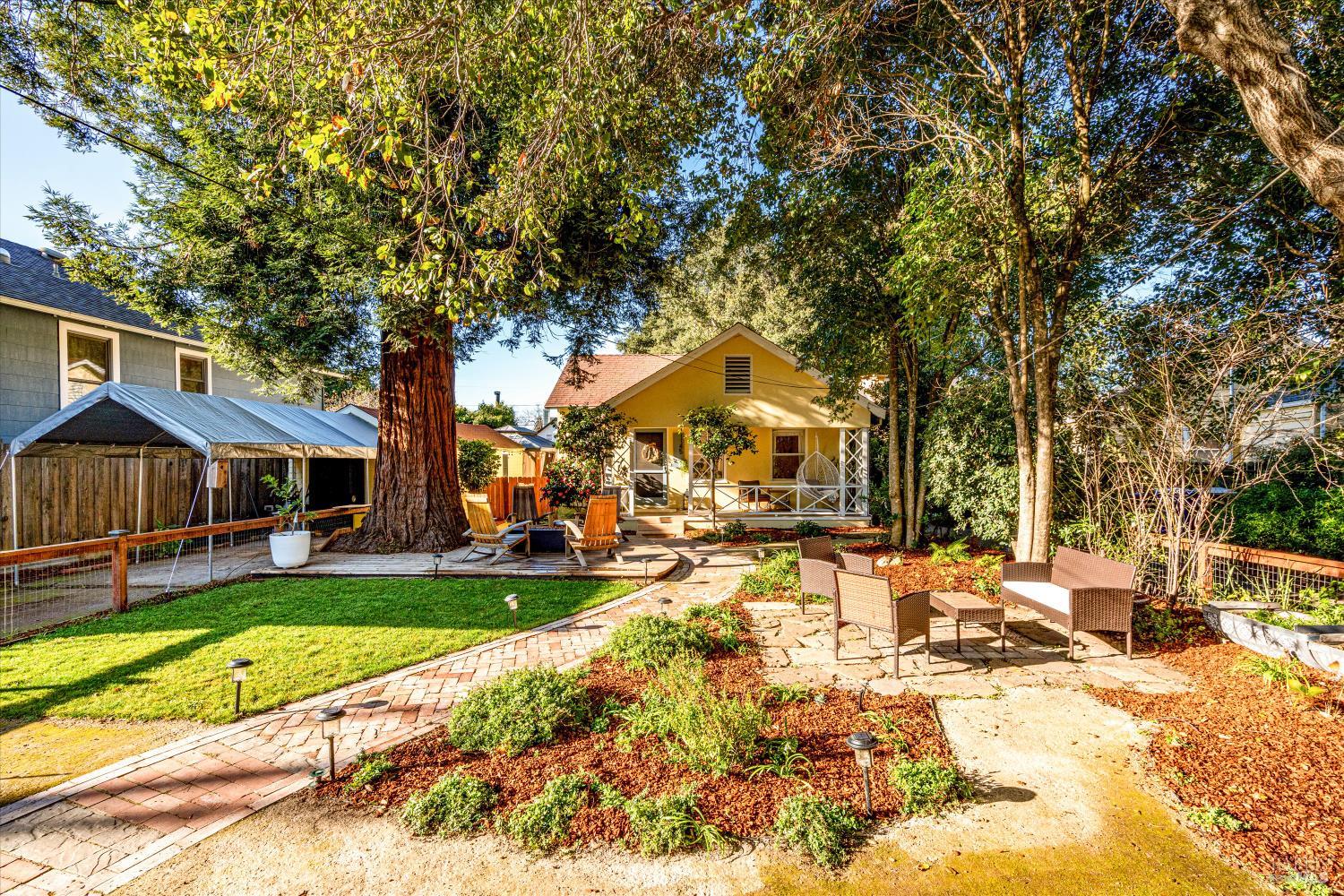 Detail Gallery Image 28 of 31 For 1145 Alta Ave, Napa,  CA 94559 - 3 Beds | 1 Baths