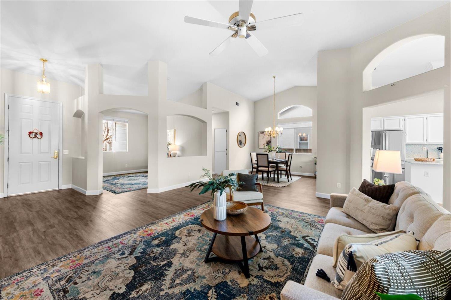 Detail Gallery Image 5 of 44 For 149 Currant Ln, Vacaville,  CA 95687 - 3 Beds | 2 Baths