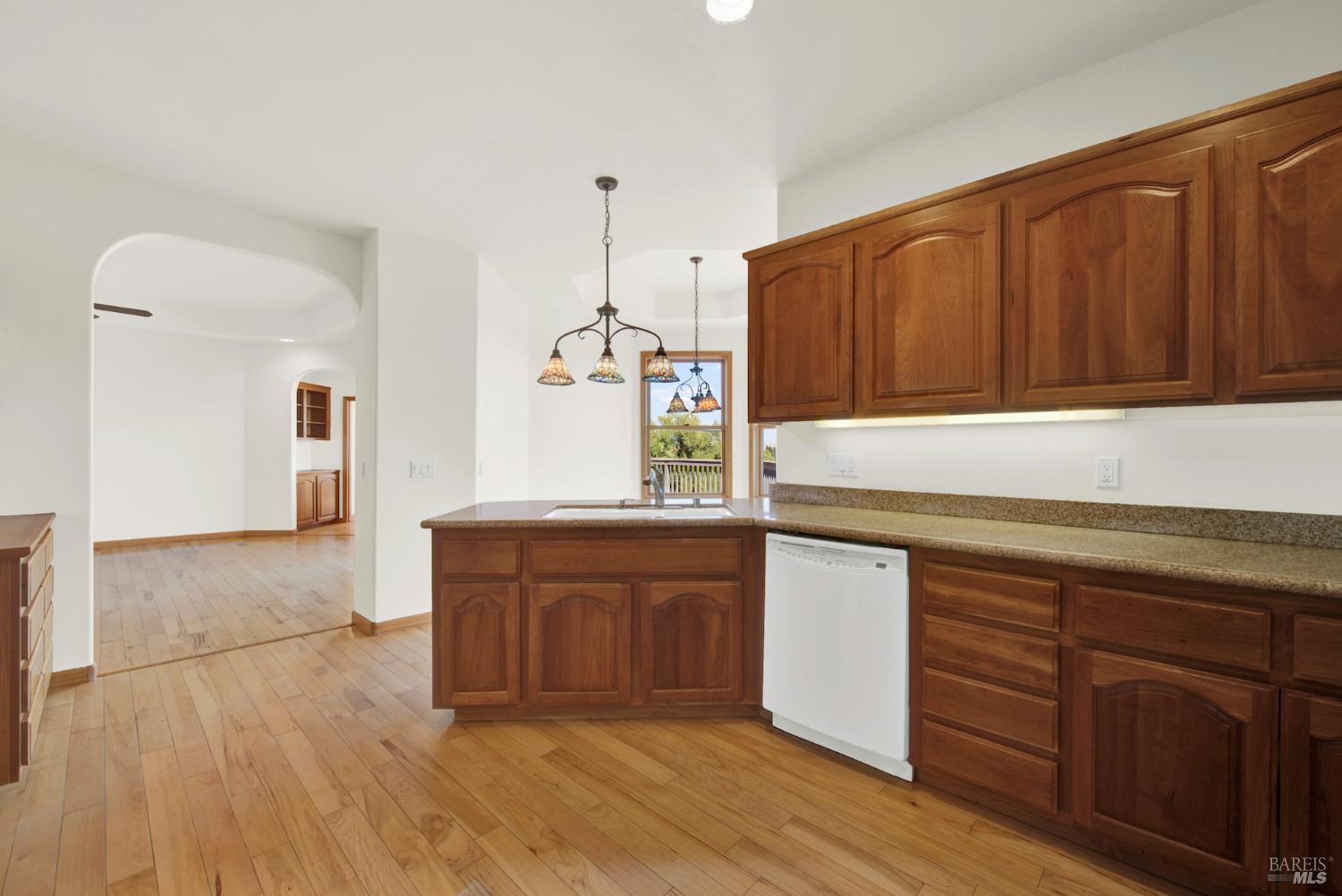 Detail Gallery Image 23 of 74 For 2136 Vineyard Hills Ct, Vacaville,  CA 95688 - 4 Beds | 3 Baths