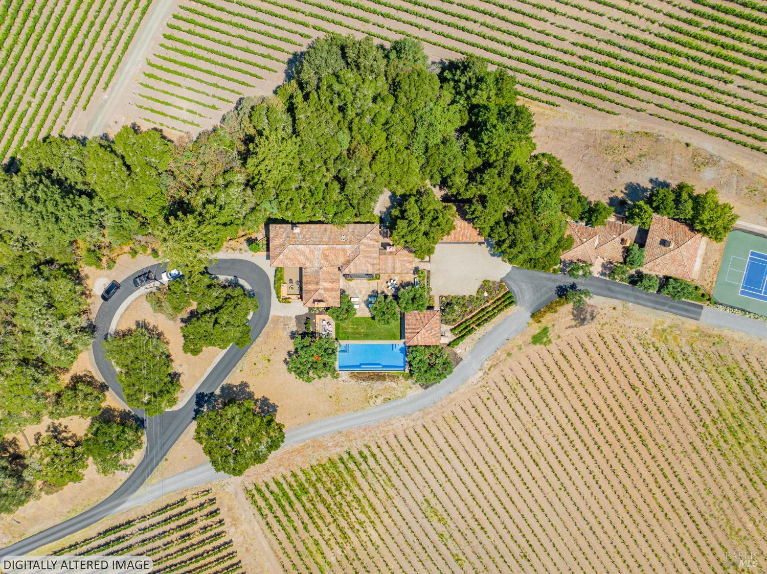 Detail Gallery Image 11 of 78 For 8320 Franz Valley Rd, Calistoga,  CA 94515 - 8 Beds | 8/2 Baths