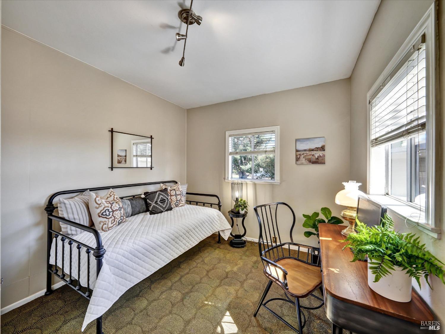 Detail Gallery Image 24 of 56 For 2060 Hagen Rd, Napa,  CA 94558 - 3 Beds | 2 Baths