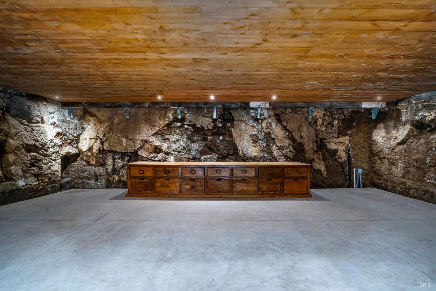 Detail Gallery Image 45 of 72 For 969 Rachael Rd, Sonoma,  CA 95476 - 4 Beds | 3/2 Baths