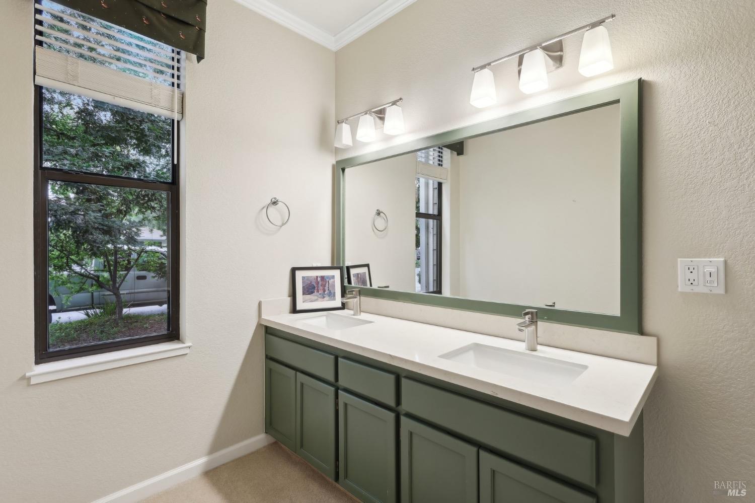 Detail Gallery Image 20 of 36 For 603 Cherry Ave, Sonoma,  CA 95476 - 2 Beds | 2 Baths