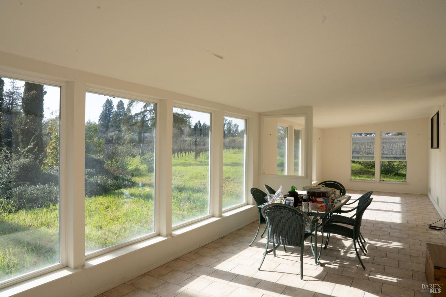 Detail Gallery Image 20 of 21 For 5555 Rio Vida Ln, Sebastopol,  CA 95472 - 3 Beds | 2 Baths