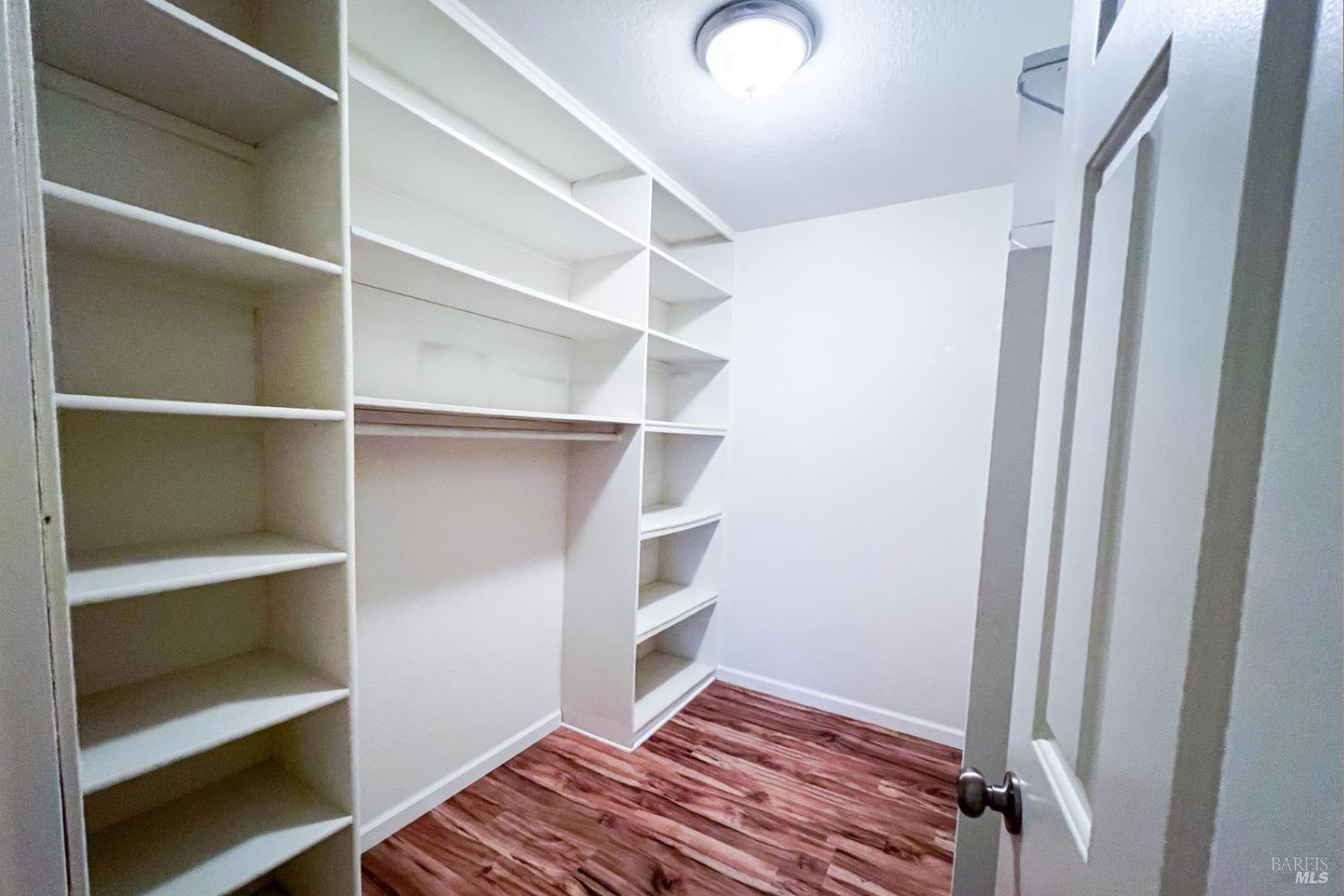 Detail Gallery Image 16 of 25 For 615 Cherry Ave, Sonoma,  CA 95476 - 2 Beds | 2 Baths